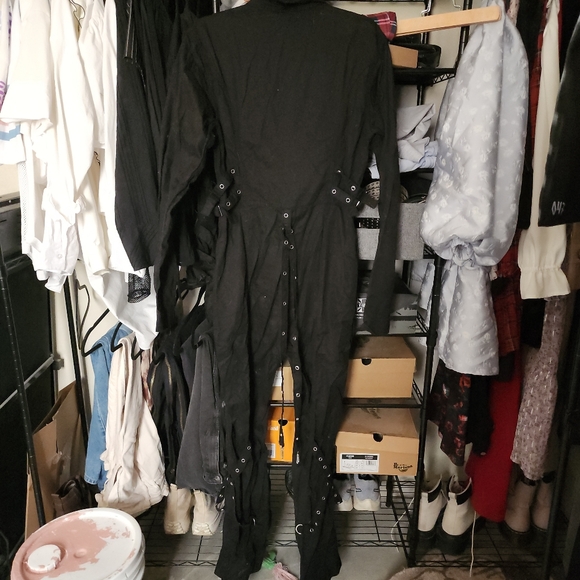 Hot Topic Black Grommet Long Sleeve Jumpsuit, M - Picture 3 of 5
